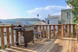 135 W Montgomery St, Shamokin, PA 17872