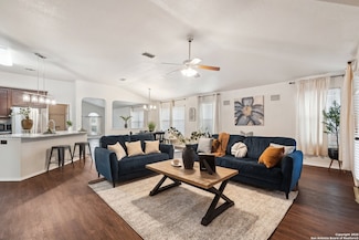 3022 Sunday Song, San Antonio, TX 78245