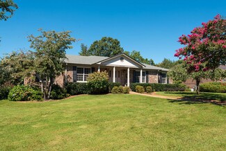 717 Kempton Rd, Knoxville, TN 37909
