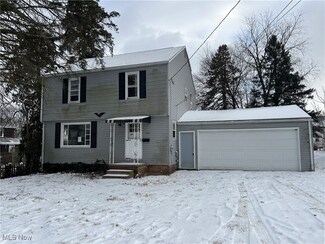 1642 27th St NE, Canton, OH 44714