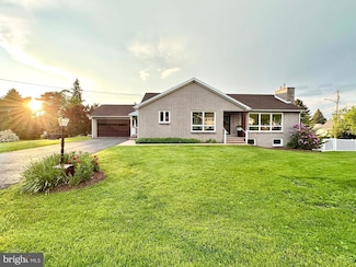 110 Whitman Cir, Pleasant Gap, PA 16823