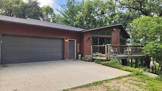40861 County Road 90, Mazeppa, MN 55956