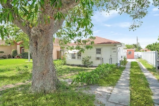 1215 18th Ave N, Lake Worth, FL 33460