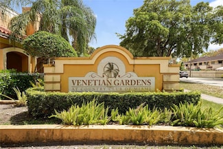 17911 NW 68th Ave Unit P208, Hialeah, FL 33015