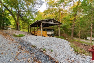 1162 Shine Ln, Cadiz, KY 42211