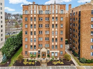 807 W 48 Street Unit #501 St Unit 501, Kansas City, MO 64112