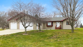 310 N 5th St, Arlington, SD 57212