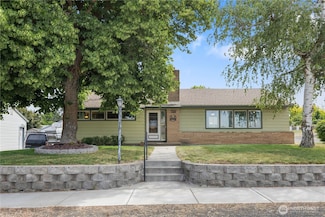 308 N 2nd, Harrington, WA 99134