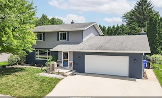 1300 S Irma St, Appleton, WI 54915