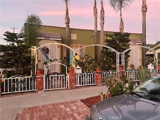 2425 E 11th St, Long Beach, CA 90804