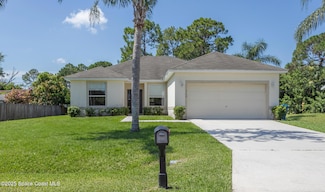 1752 Valcourt St NW, Palm Bay, FL 32907