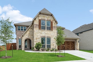 925 Cannes Dr, Red Oak, TX 75154