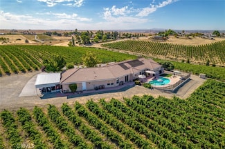 6172 Hawk Ridge Place, San Miguel, CA 93451