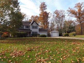 6730 Morningside Dr, Cleveland, OH 44125