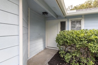 4406 Pine Meadow Ct, Tampa, FL 33624