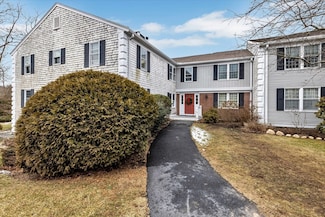 3 Highview Dr, Sandwich, MA 02563