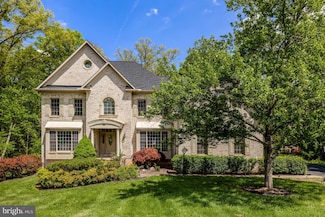 1051 Northfalls Ct, Great Falls, VA 22066