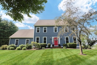 70 Huntsbridge Rd, North Attleboro, MA 02760