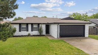 306 E 23rd St, Owasso, OK 74055