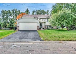 828 828 Aspen Cir, Little Canada, MN 55109