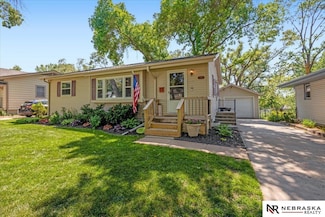 1740 N 84th St, Omaha, NE 68114