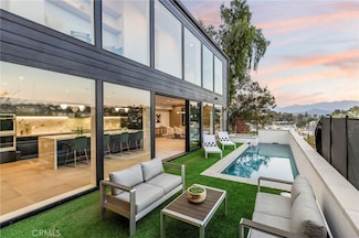 2311 Effie St, Los Angeles, CA 90026