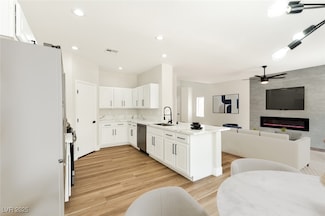 9349 Lakefront Color St, Las Vegas, NV 89178