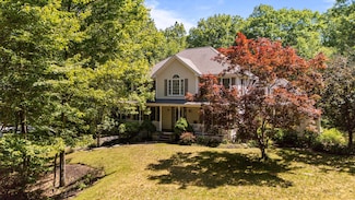 159 Peppermint St, Goffstown, NH 03045