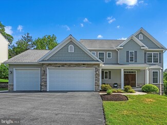 5095 S Deerfield Ave, Mechanicsburg, PA 17050