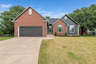 2175 S Cooper Ct, Wichita, KS 67207