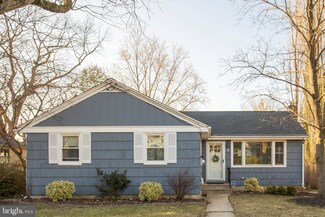 4 7th St, Riverton, NJ 08077