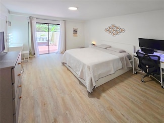 20466 NE 34th Ct Unit 1, Miami, FL 33180