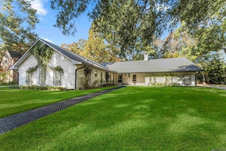 868 Maxine Dr, Baton Rouge, LA 70808