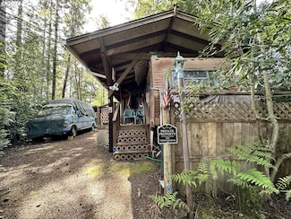 73 Castaway Cove, Florence, OR 97439