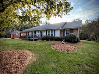 4704 Chesterton Dr, Greensboro, NC 27406