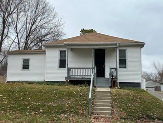409 N 36th St, Belleville, IL 62226