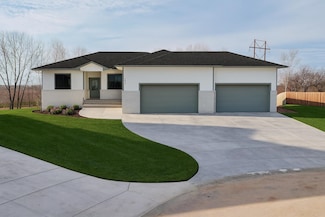 5927 N Saint Paul Ct, Wichita, KS 67204