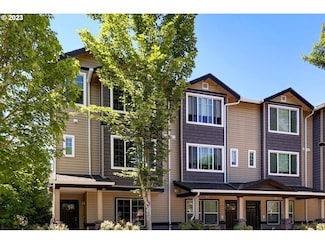 461 NE Edgeway Dr, Hillsboro, OR 97006