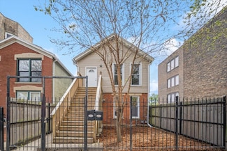 2819 W Jackson Blvd, Chicago, IL 60612