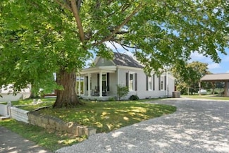 12065 Main St SW, Mauckport, IN 47142