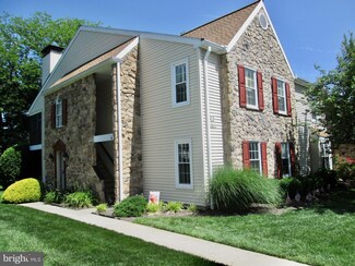 112 Valley Greene Cir, Reading, PA 19610