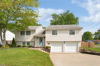206 Mayhill Dr, Newton Falls, OH 44444