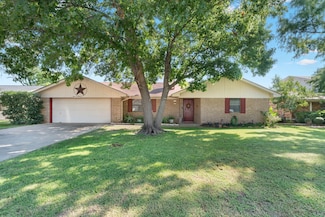 1407 Inglewood Dr, Stephenville, TX 76401