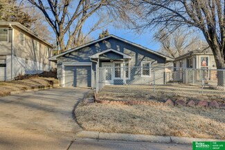 6310 Charles St, Omaha, NE 68132