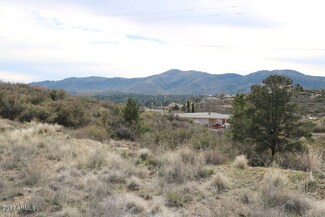 18122 S Peeples Valley Rd Unit 7-8, Peeples Valley, AZ 86332