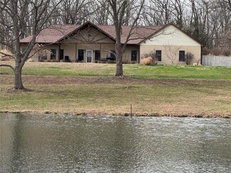 1109 N Flint Hill Rd, Leslie, MO 63056