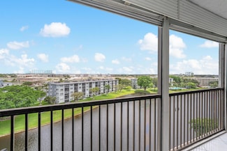 2215 Cypress Island Dr Unit 802, Pompano Beach, FL 33069