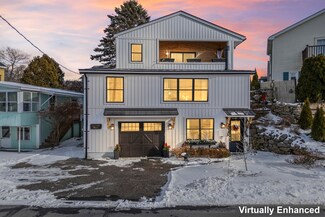 54 Webhannet Dr, Wells, ME 04090