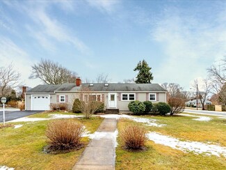 18 Phillips Rd, East Greenwich, RI 02818