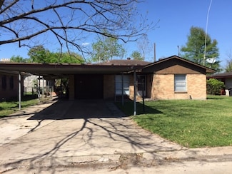 122 W Wellington St, Houston, TX 77076